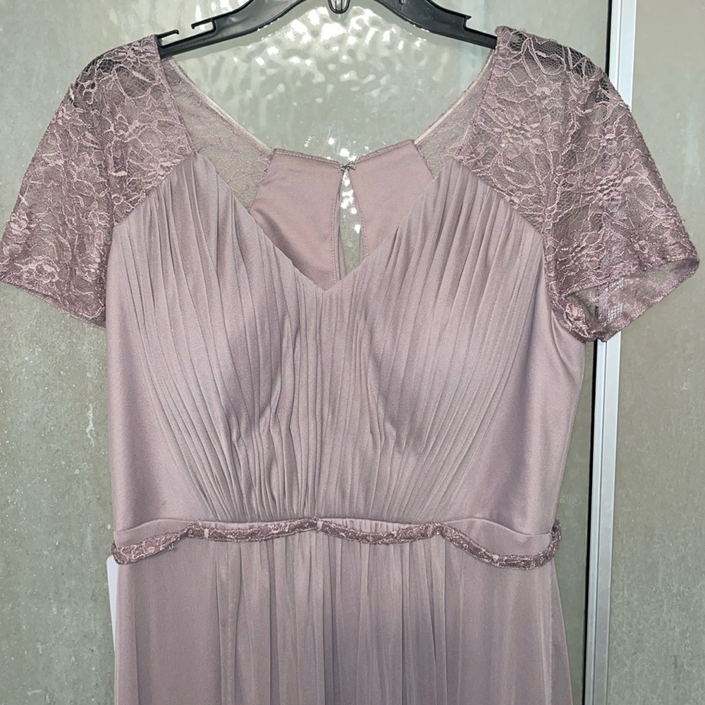 Elegant Mauve Lace Sleeve Dress